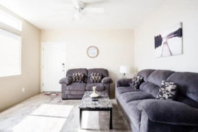 3 Bedroom Home! 1 Mile from U of A!